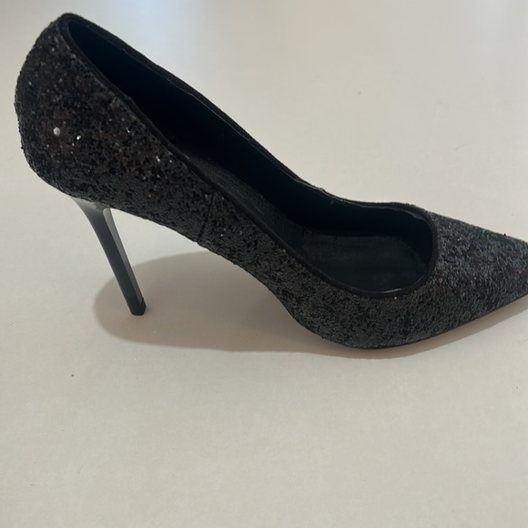 FOREVER 21 BLACK GLITY HERLS PUMPS POINTY SHOES IN SIZE 6 - Picture 3 of 5